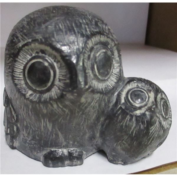 COLLECTABLE:  OWL SOAP STONE ORNAMENT (WOLF ORIGINAL)