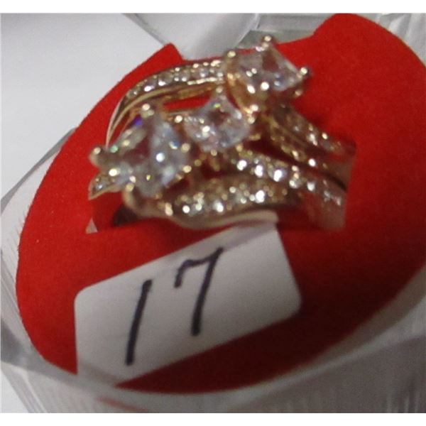 GOLDTONE WITH STONES WEDDING & ENGAGEMENT RING SET (SIZE 6.5)