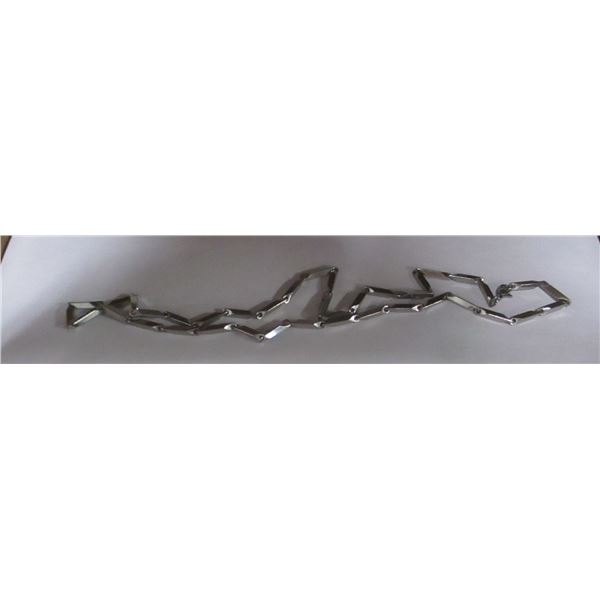 APPROX. 22" SILVERTONE NECKLACE