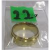 Image 2 : GOLDTONE WEDDING BAND RING (SIZE 7.75)