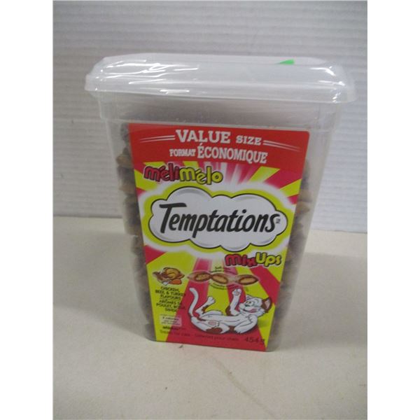 NEW:  TEMPTATIONS MIX UP CAT TREATS (454G) - CONTAINER