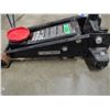 Image 2 : ESTATE:  3 TONNE FLOOR JACK