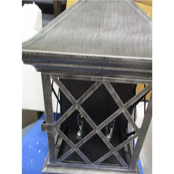 ESTATE:  OUTDOOR LIGHT FIXTURE (5262AP)