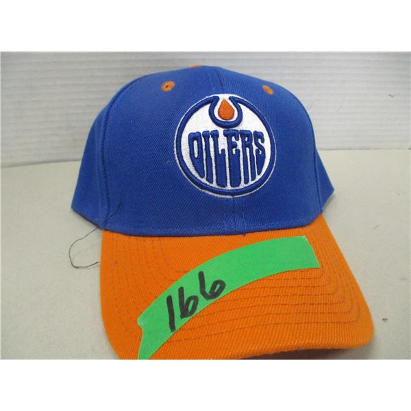 FREIGHT DAMAGE (AS IS):  OILERS BALL CAP
