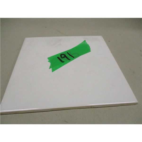 BOX C/W SMALL TILE