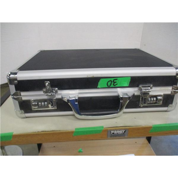 CARRY CASE