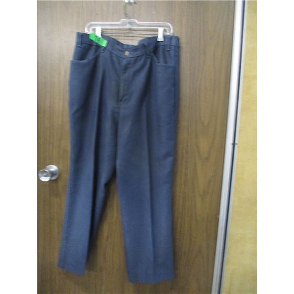 MEN'S MARK'S PANTS (SIZE 34)