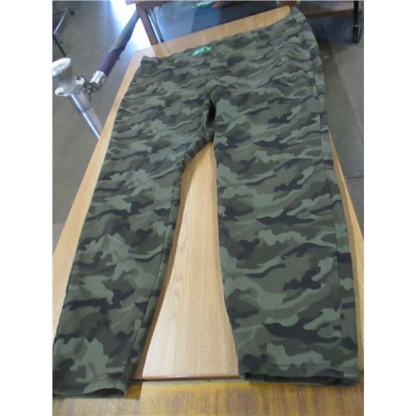 NEW:  CAMO PANTS (SIZE 2XL)