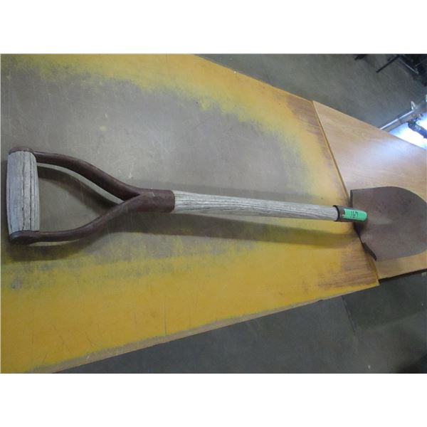 ESTATE:  SHORT HANDLE ROUND POINTED SHOVEL