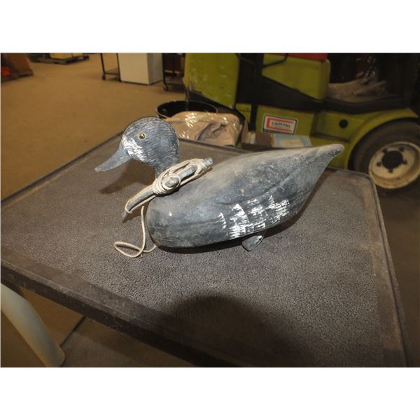 Basket Of 10 Duck Decoy's