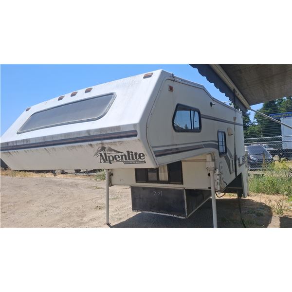1996 ALPINELITE TRUCK CAMPER
