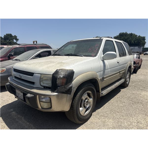 1999 Infiniti QX4