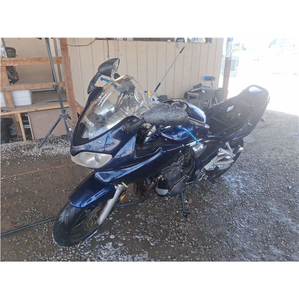 2002 Suzuki GS-F