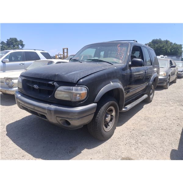 2000 Ford Explorer