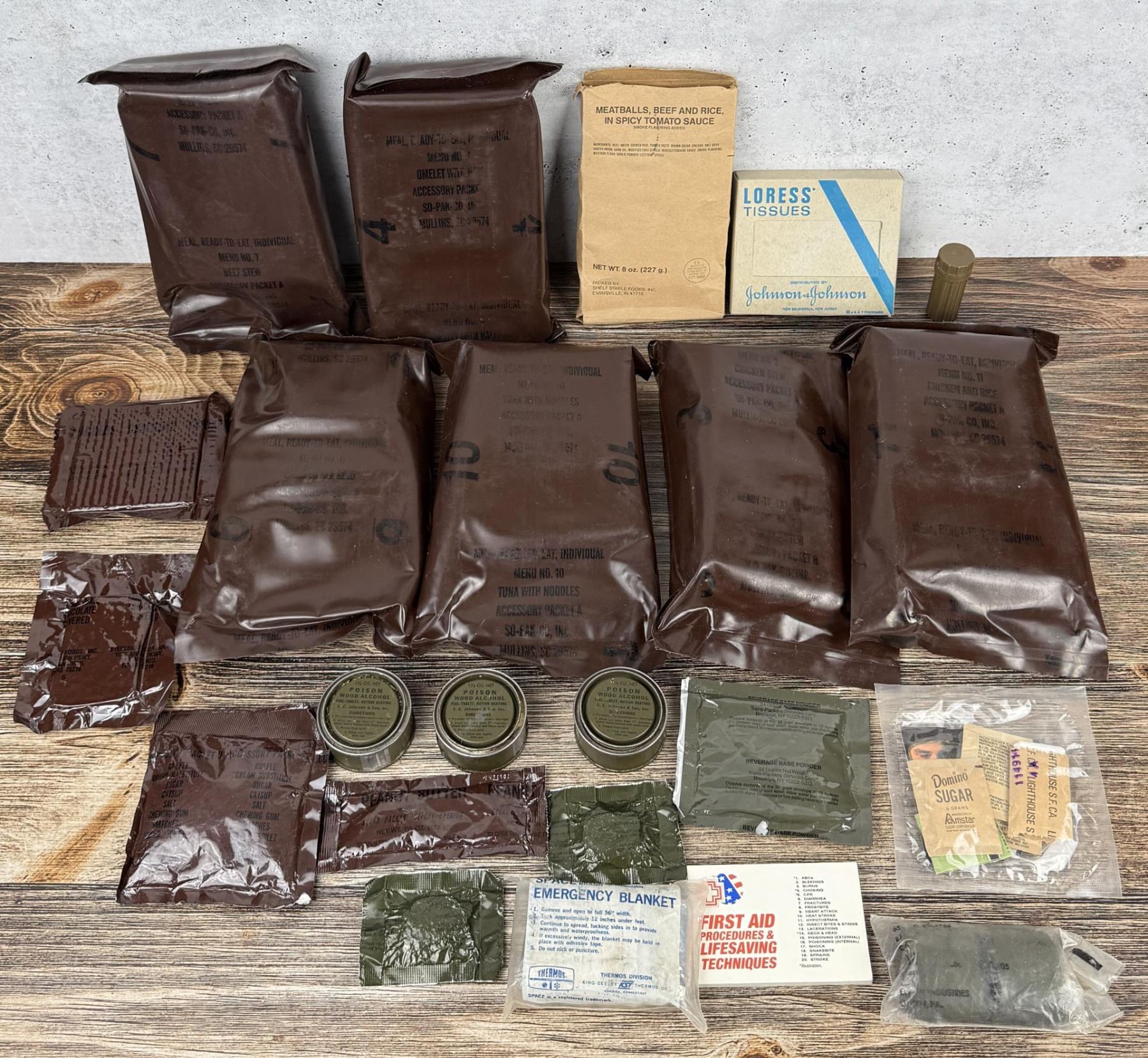 Ration de combat Commando, Menu M, étanche, D.D.M 2025 ou 2026 Ration de combat Commando, Menu M, étanche, D.D.M 2025 ou 2026