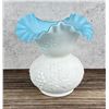 Image 1 : Kanawha Ruffled Glass Grape Vase