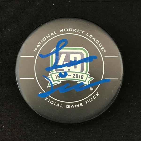 TREVOR LINDEN SIGNED VANCOUVER CANUCKS GAME PUCK (GCG HOLO)