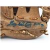 Image 2 : GAYLORD PERRY SIGNED BASEBALL GLOVE BCEKETT COA