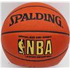 Image 2 : SHAWN KEMP SIGNED SPAKDING BASKETBALL (JSA COA)