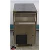 Image 3 : BREMA 26" ICE FLAKE MACHINE W/ 66 LBS BIN