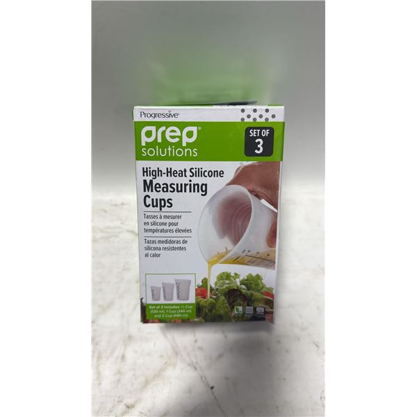 NEW 3PC HIGH HEAT SILICONE MEASURING CUPS BAKING