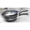 Image 1 : LOT OF 3 ALUMINUM FRYING PANS