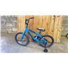 Image 2 : HUFFY ROCKIT SINGLE SPEED CHILDREN'S BIKE WITH TRAINING WHEELS