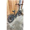 Image 3 : GOTRAX FOLDING 7 SPEED E-BIKE WITH BATTERY (NO KEY, NO CHARGER, CRACK IN SCREEN, UNKNOWN WORKING