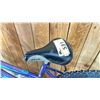 Image 3 : MOVELO ALGONQUIN PURPLE/BLUE 18 SPEED BICYCLE *FRONT TIRE TUBE ISSUES*