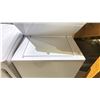 Image 6 : FRIGIDAIRE STACKING WASHER & DRYER SET (WASHER DOOR LOCKED)