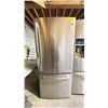 Image 1 : GE STAINLESS STEEL SWING OUT FRIDGE WITH ROLLOUT FREEZER 30"W