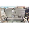 Image 2 : CABELA'S DELUXE DELI SLICER