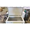Image 2 : DANBY WHITE CHEST FREEZER - APPROX. 35"W X 21"D X 32.5"H