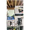 Image 2 : SHELF OF ASSORTED ITEKS INCLUDING; MAINSTAYS AIR FRYER, HAMILTON BEACH STAINLESS STEEL KETTLE,