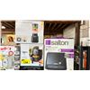 Image 2 : SHELF OF ASSORTED ITEMS INCLUDING; SALTON PORTABLE INDUCTION COOKTOP, TOASTMASTER BLENDER, STARFRIT