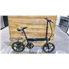Image 1 : FOLDING E-BIKE WITH BATTERY (NO CHARGER, NO KEY, UNKNOWN WORKING CONDITION)