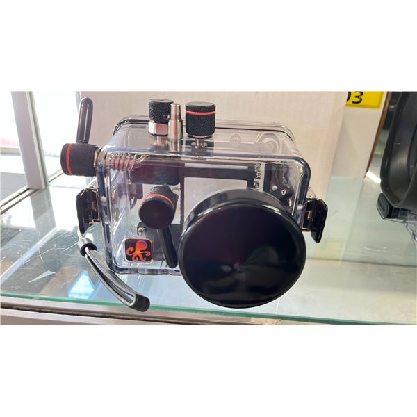 IKELITE DIGITAL UNDERWATER CAMERA HOUSING FOR NIKON COOLPIX P7700 CAMERA
