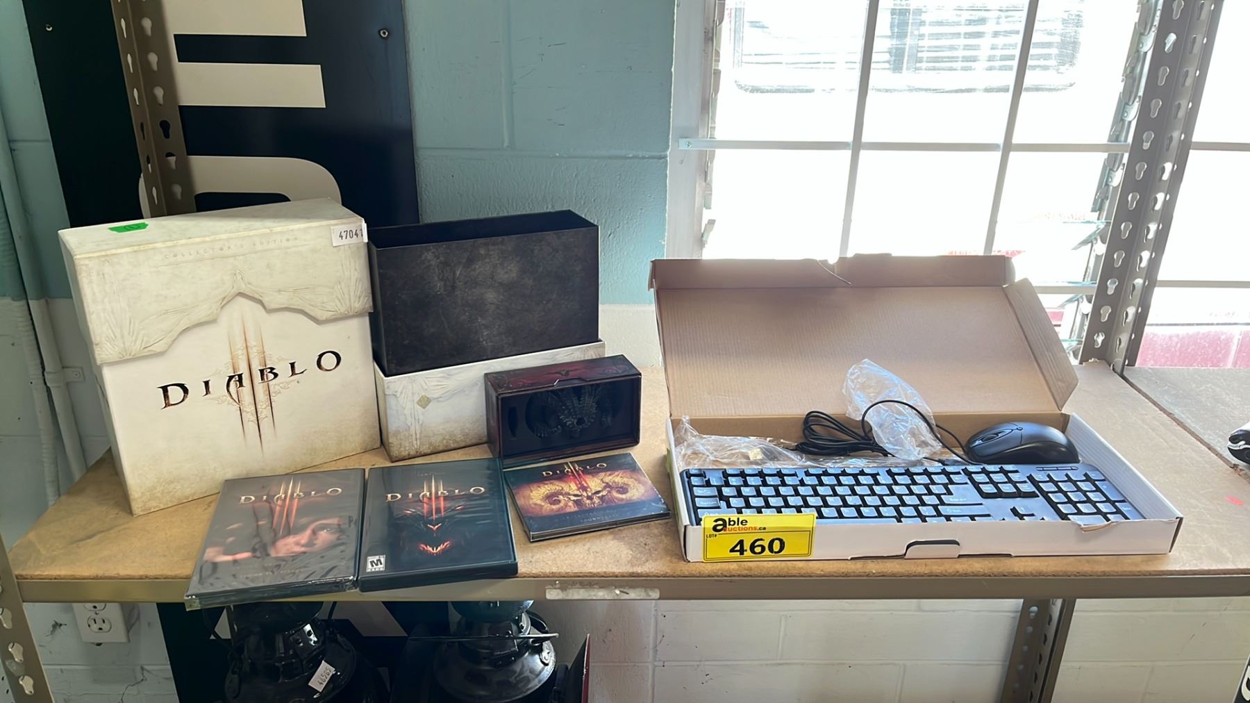 DIABLO 3 COLLECTOR S EDITION FOR PC MISSING PIECES NEW USB MOUSE Diablo 3 collector s edition for pc missing pieces new usb mouse