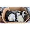 Image 2 : PALLET OF ASSORTED ITEMS INCLUDING; FANS, TOASTER OVEN, PATHWAY LIGHTS & MORE (UNKNOWN WORKING