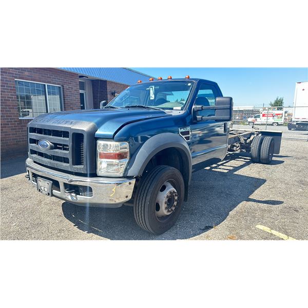 2008 FORD F550 XL SUPER DUTY, 2DR CAB CHASSIS, BLUE, VIN 1FDAF56R48EA71122