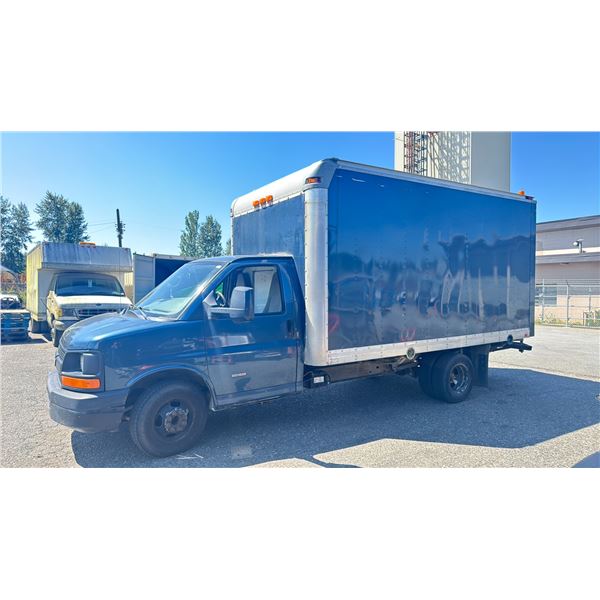 2010 CHEVROLET EXPRESS, 2DR CUBE VAN, BLUE, VIN 1GB3G3BL1A1140205