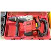 Image 1 : MILWAUKEE 1-9/16" SDS MAX ROTARY HAMMER IN A HARD TRANSPORT CASE