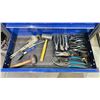 Image 8 : SNAP-ON MIDNIGHT BLUE SPLIT-TOP ROLLING TOOL CART - WITH KEYS & CONTENTS - 47" T X 40" W X 20" D