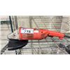 Image 2 : MILWAUKEE HEAVY DUTY 7"/9" ANGLE GRINDER - *NO BLADE*