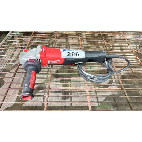 MILWAUKEE 4-1/2" - 5" SMALL ANGLE GRINDER - *NO BLADE*