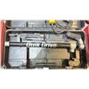 Image 5 : DEWALT DW276 ELECTRIC VSR DECK/DRYWALL SCREWDRIVER IN A HARD TRANSPORT CASE