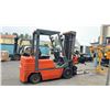 Image 4 : KALMAR AC INC C50B TWO STAGE MAST ORANGE FORKLIFT (**PROPANE TANK NOT INCLUDED**)