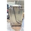 Image 4 : VERTICAL 150L PRESSURE STEAM STERILIZER LS-150LD