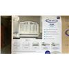 Image 2 : GRACO SOLANO 4-IN-1 CONVERTIBLE CRIB WITH DRAWER