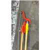 Image 2 : HEAVY-DUTY MANUAL TREE PRUNER WITH CUTTING HEAD, DYNAMIC FIBERGLASS POLE, 2 YELLOW EXTENSION POLES
